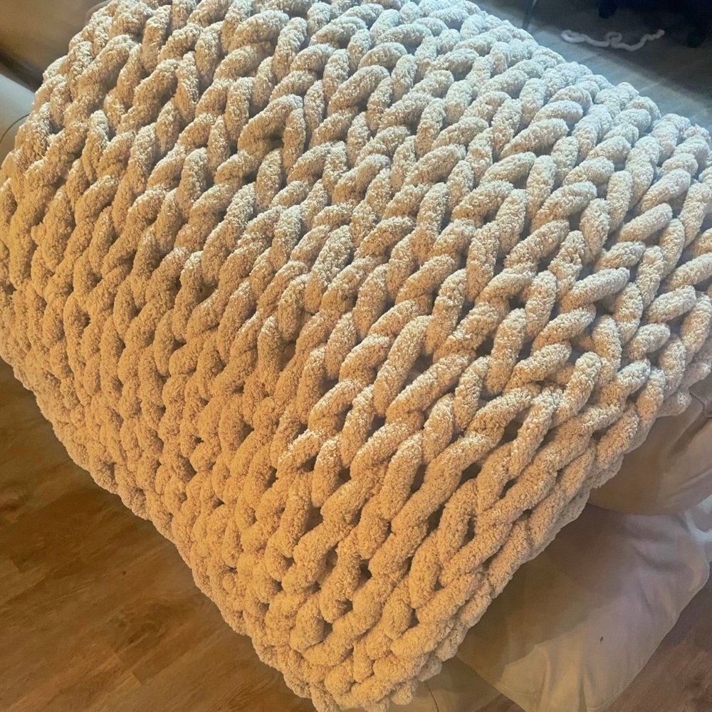 Taupe Chenille Knit Chunky Blanket